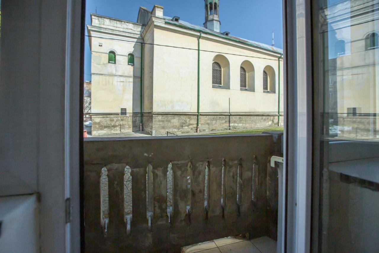 Квартира Для Великої Сімї По Вулиці Гонти 4, Дві Кімнати До 6 Спальних Місць Lviv Exterior foto
